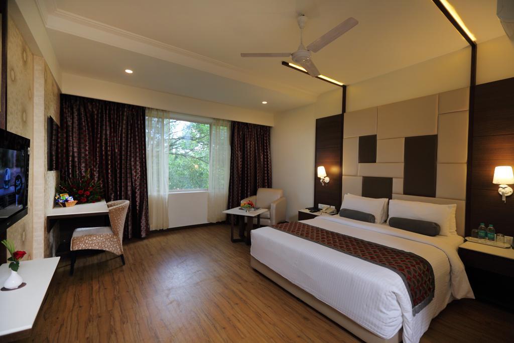 Hotel Pai Vista Mysore Eksteriør billede